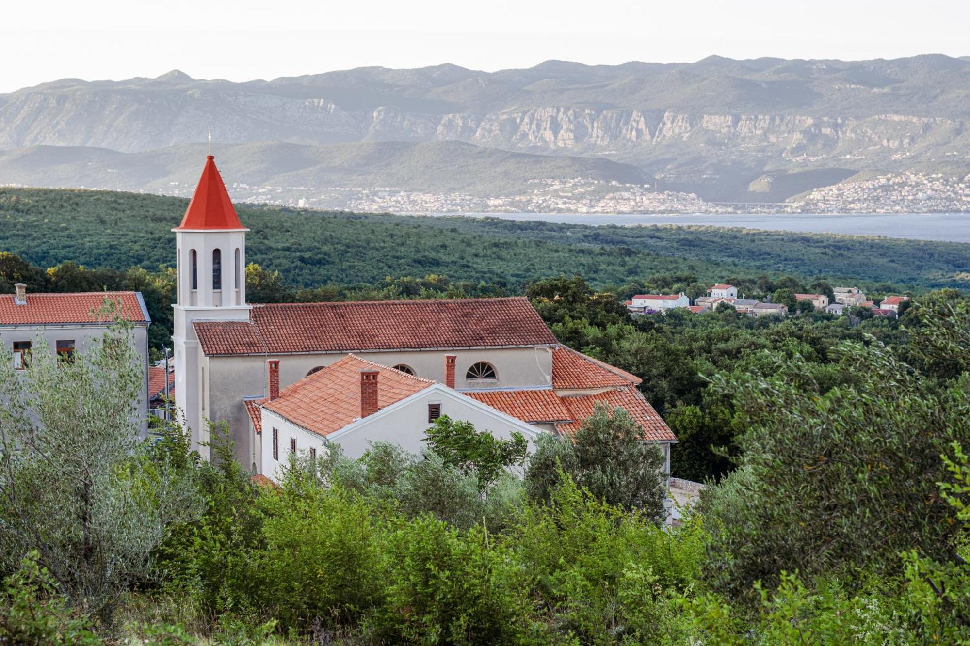 Apartments Petra Рисика Екстериор снимка