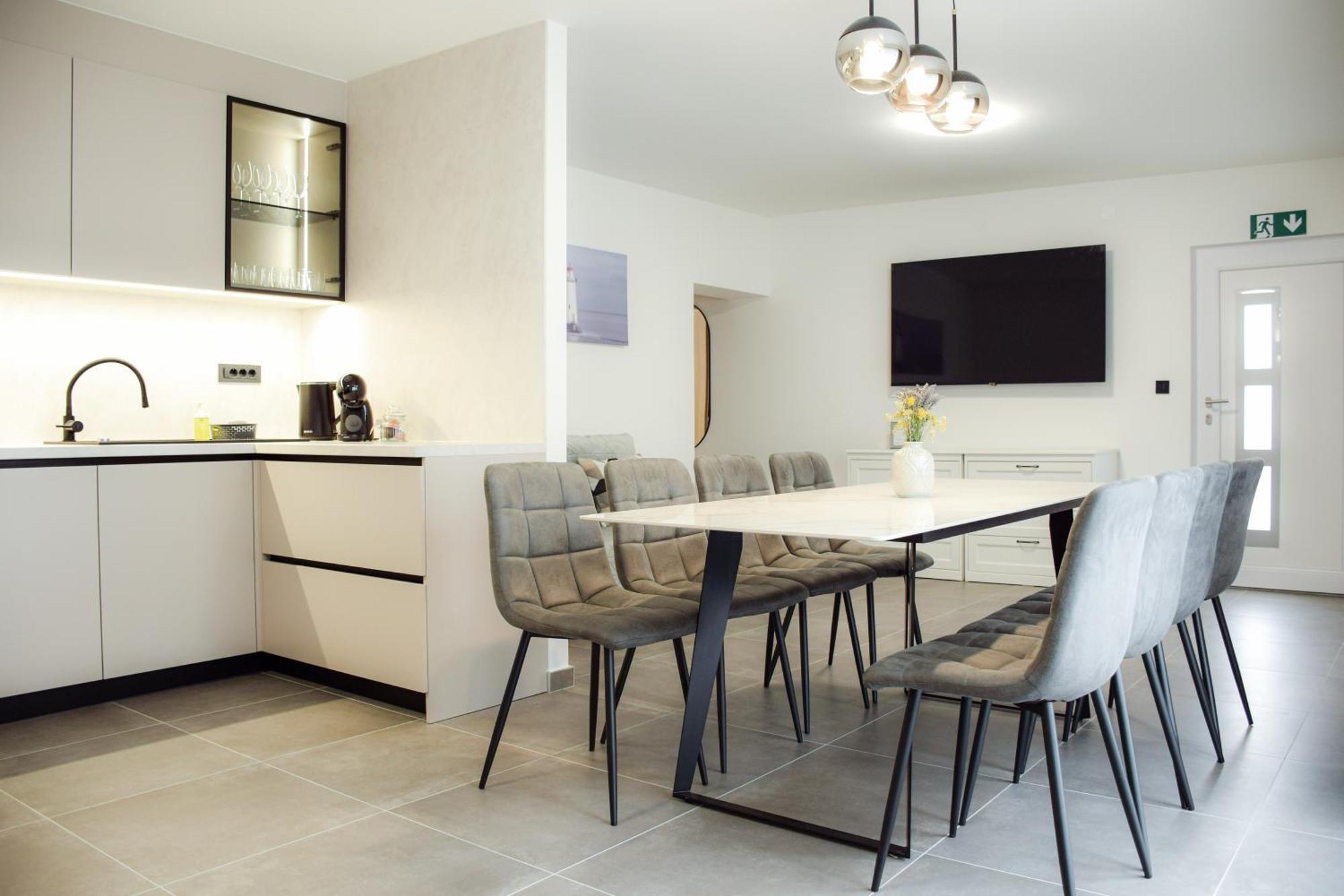 Apartments Petra Рисика Екстериор снимка